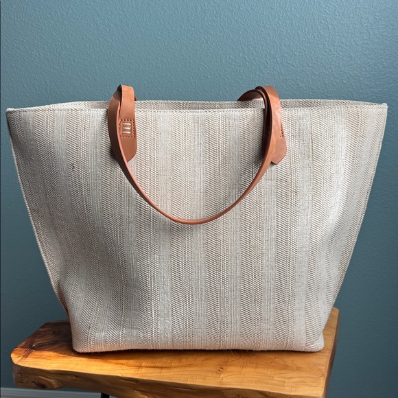 Spartina Beach Bag and Sunglasses Case - Picture 4 of 6